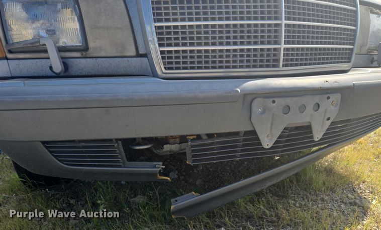 image for item EV1662 1987 Mercedes-Benz  300 SDL Turbo 