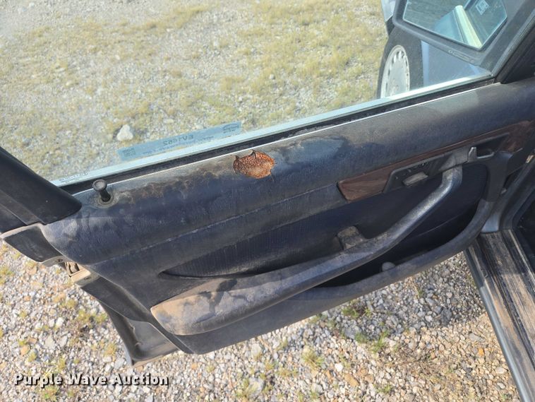 image for item EV1662 1987 Mercedes-Benz  300 SDL Turbo 