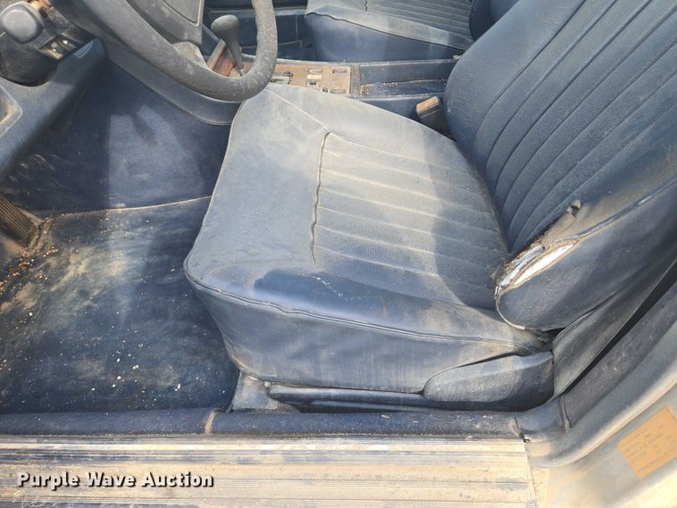 image for item EV1662 1987 Mercedes-Benz  300 SDL Turbo 