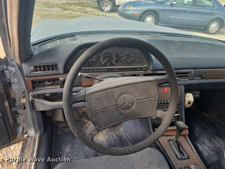 image for item EV1662 1987 Mercedes-Benz  300 SDL Turbo 