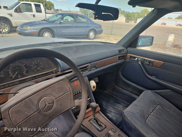 image for item EV1662 1987 Mercedes-Benz  300 SDL Turbo 