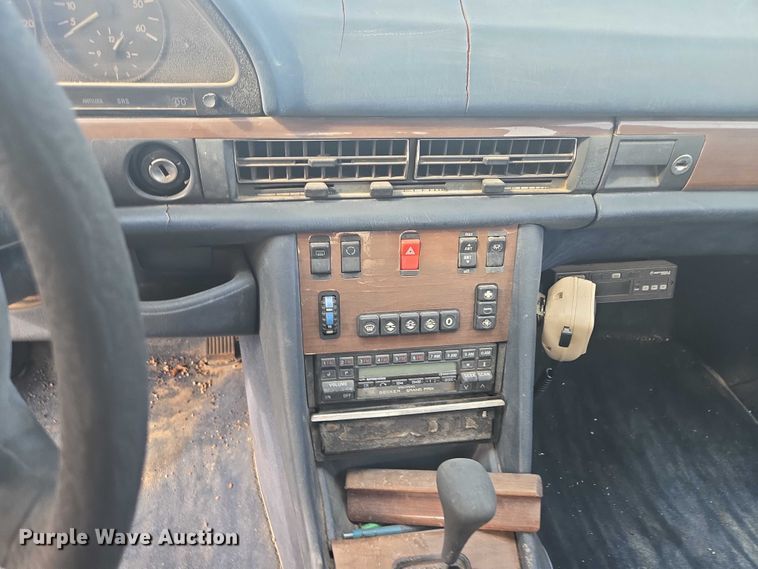 image for item EV1662 1987 Mercedes-Benz  300 SDL Turbo 