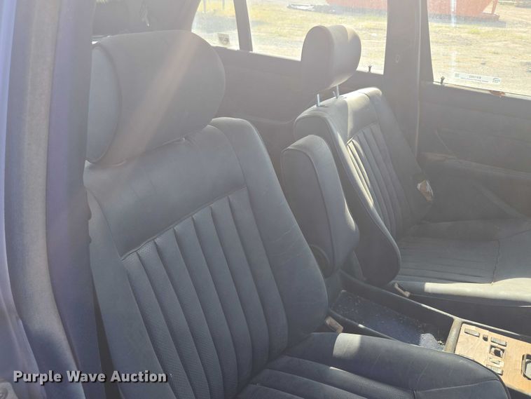 image for item EV1662 1987 Mercedes-Benz  300 SDL Turbo 