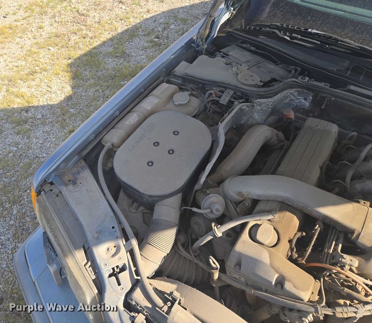 image for item EV1662 1987 Mercedes-Benz  300 SDL Turbo 