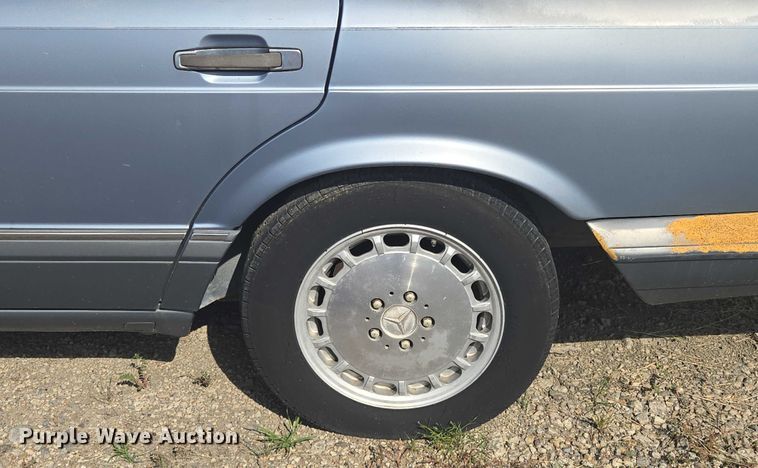 image for item EV1662 1987 Mercedes-Benz  300 SDL Turbo 