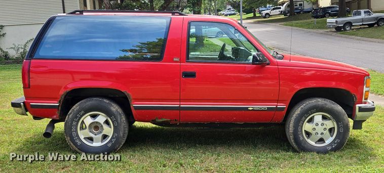 image for item EV1713 1993 Chevrolet K1500 Blazer SUV