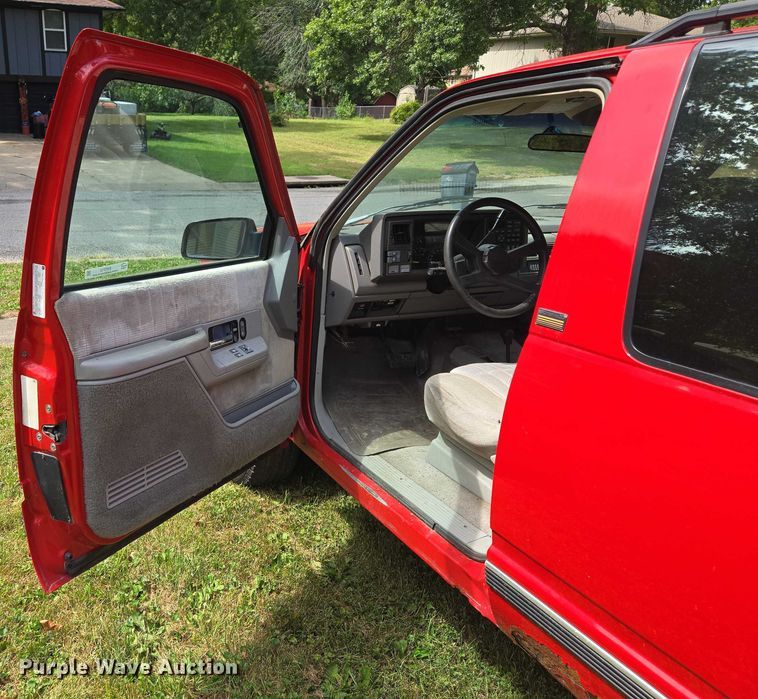 image for item EV1713 1993 Chevrolet K1500 Blazer SUV