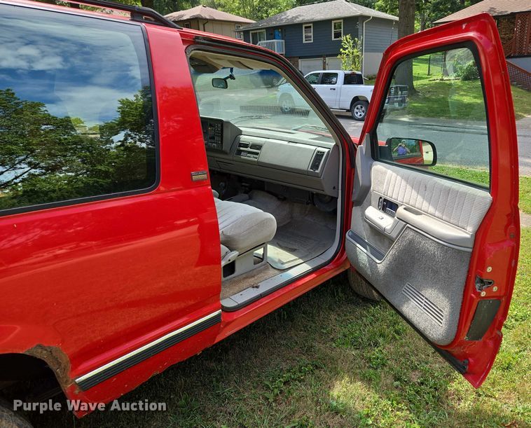 image for item EV1713 1993 Chevrolet K1500 Blazer SUV