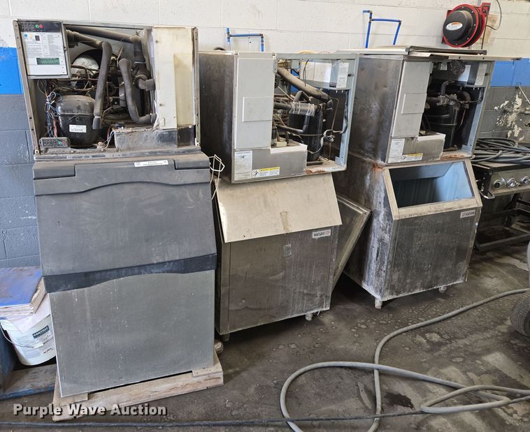 image for item EV1726 (3) ice machines