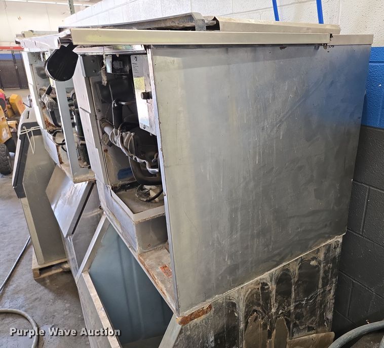 image for item EV1726 (3) ice machines