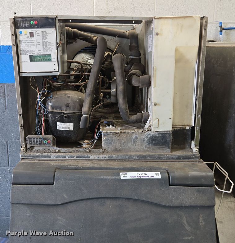 image for item EV1726 (3) ice machines