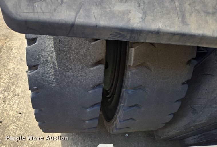 image for item FB9463 2017 Hyster H110FT forklift