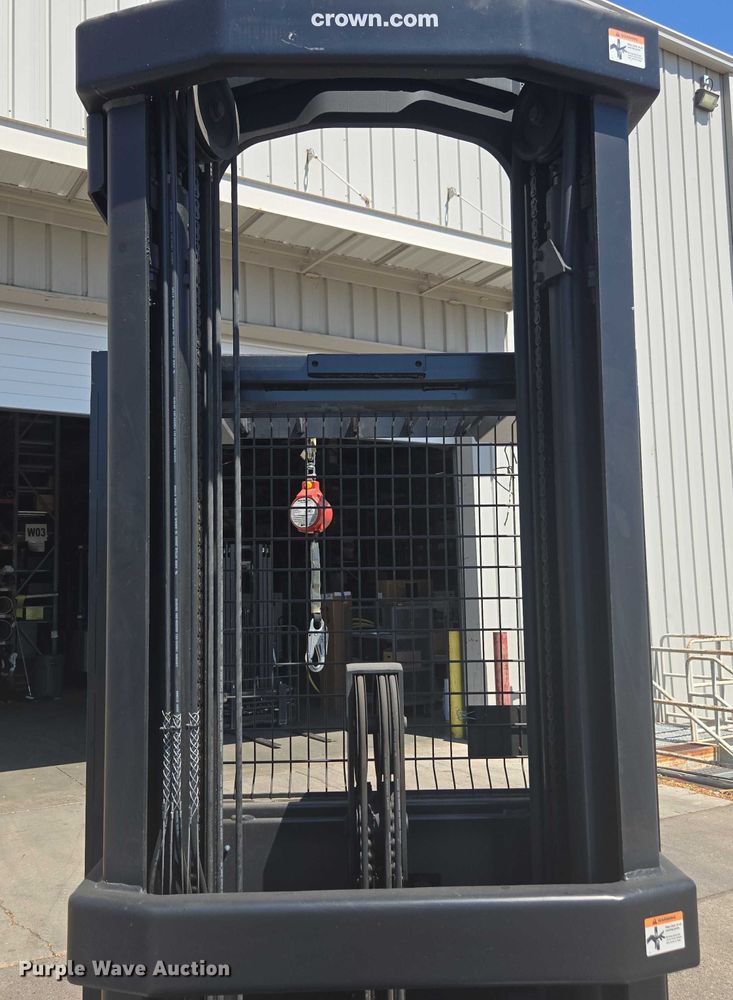 image for item FB9465 2016 Crown SP3520-30 order picker