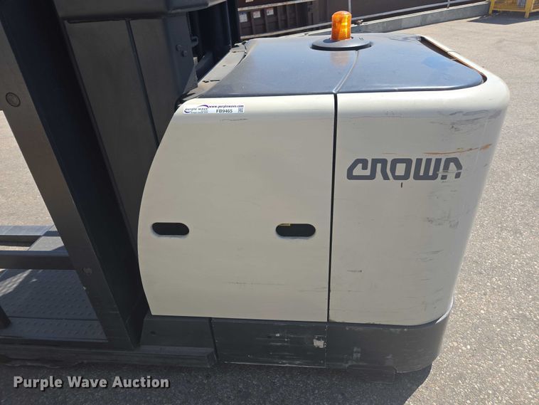 image for item FB9465 2016 Crown SP3520-30 order picker