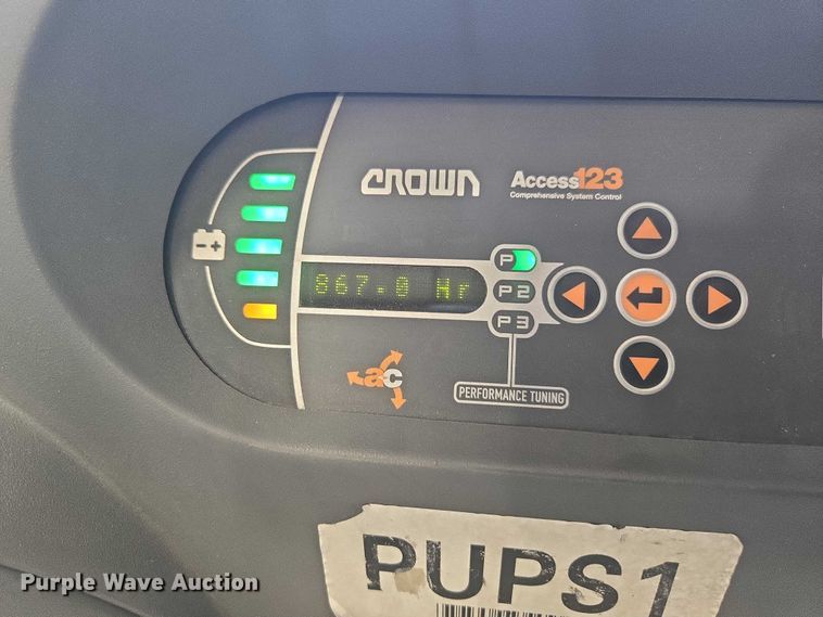 image for item FB9465 2016 Crown SP3520-30 order picker