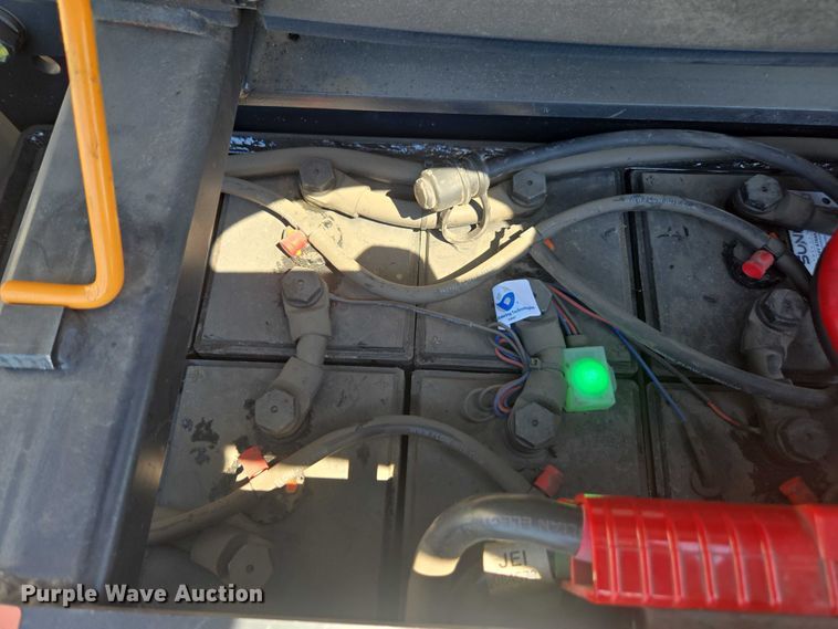 image for item FB9465 2016 Crown SP3520-30 order picker