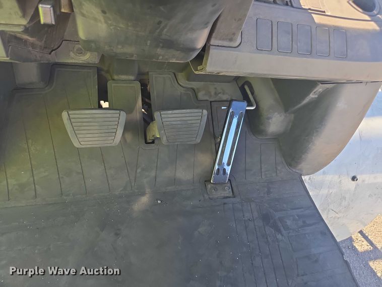 image for item FB9466 2014 Nissan 80 forklift