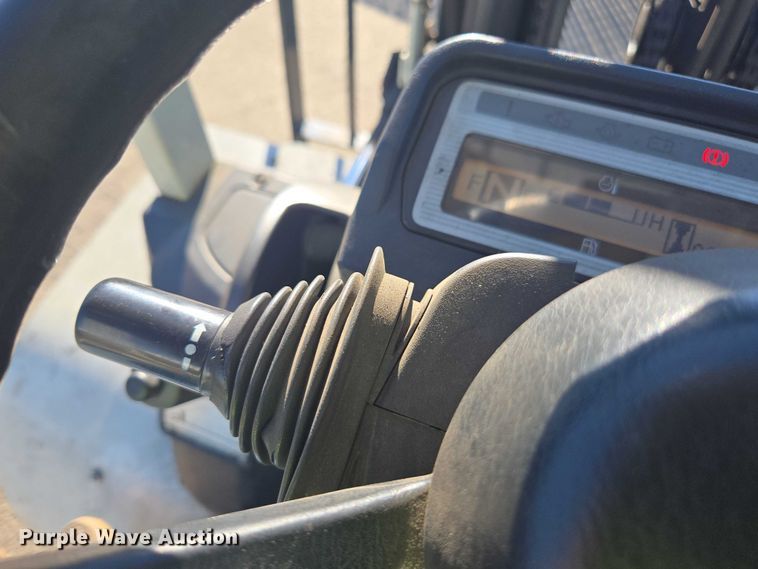 image for item FB9466 2014 Nissan 80 forklift