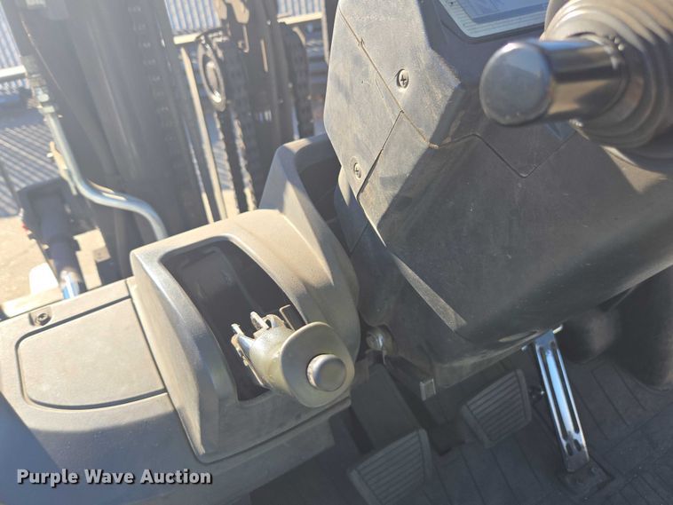 image for item FB9466 2014 Nissan 80 forklift