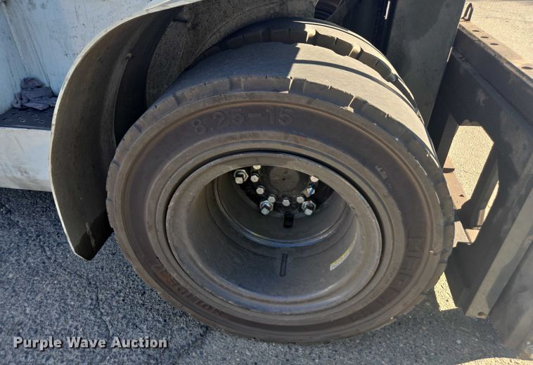 image for item FB9466 2014 Nissan 80 forklift