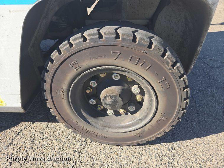 image for item FB9466 2014 Nissan 80 forklift