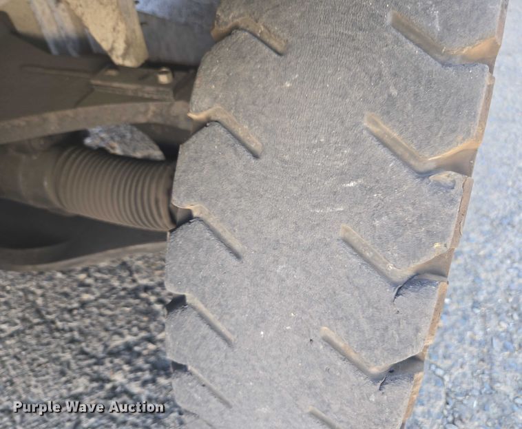 image for item FB9466 2014 Nissan 80 forklift