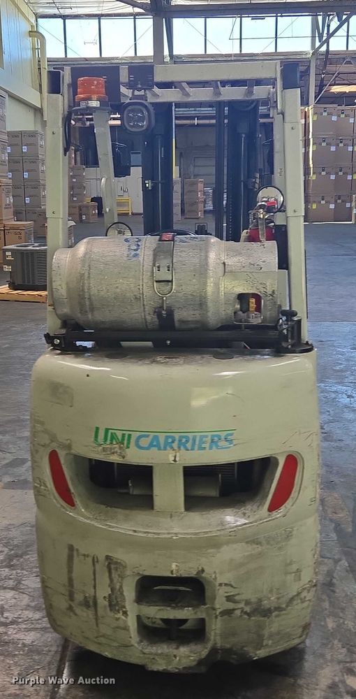 image for item FB9467 2017 UniCarriers CFS40 forklift