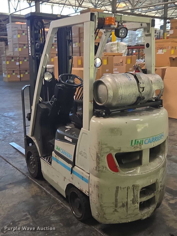 image for item FB9467 2017 UniCarriers CFS40 forklift