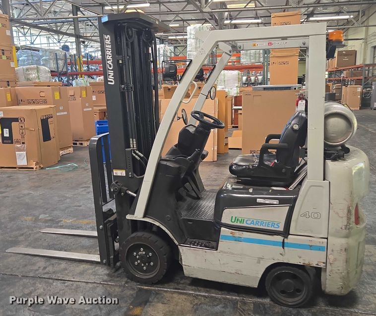 image for item FB9467 2017 UniCarriers CFS40 forklift