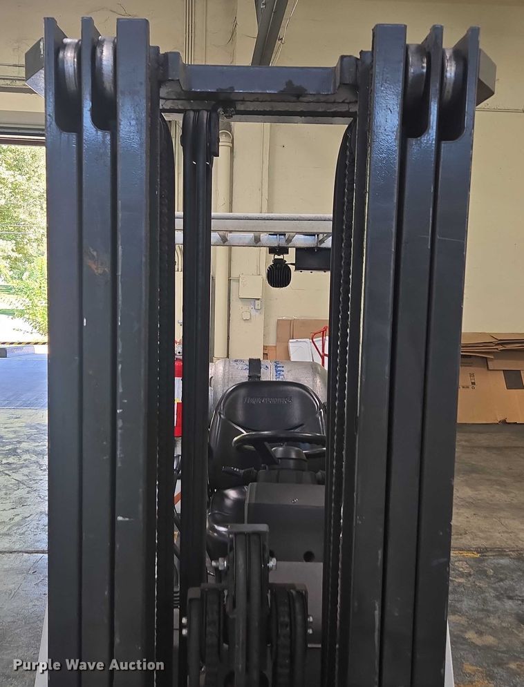 image for item FB9467 2017 UniCarriers CFS40 forklift