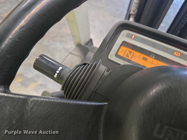 image for item FB9467 2017 UniCarriers CFS40 forklift