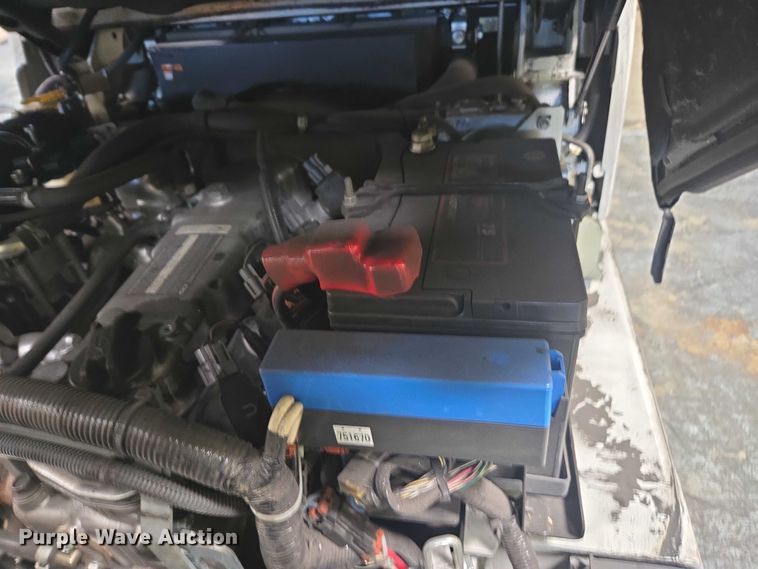 image for item FB9467 2017 UniCarriers CFS40 forklift