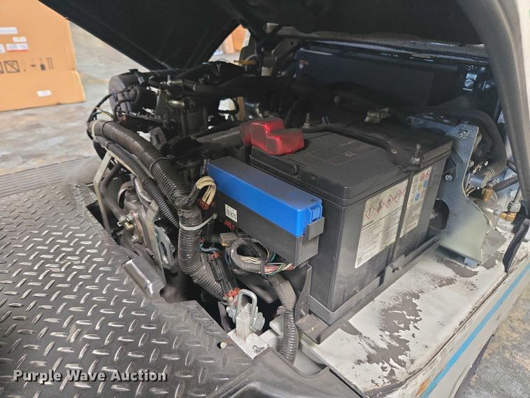 image for item FB9467 2017 UniCarriers CFS40 forklift