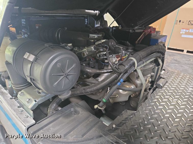 image for item FB9467 2017 UniCarriers CFS40 forklift