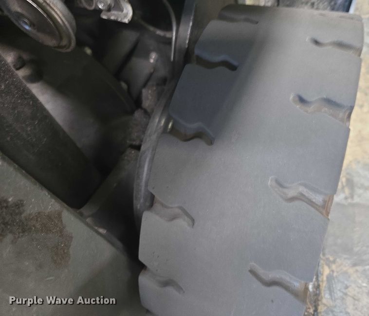 image for item FB9467 2017 UniCarriers CFS40 forklift