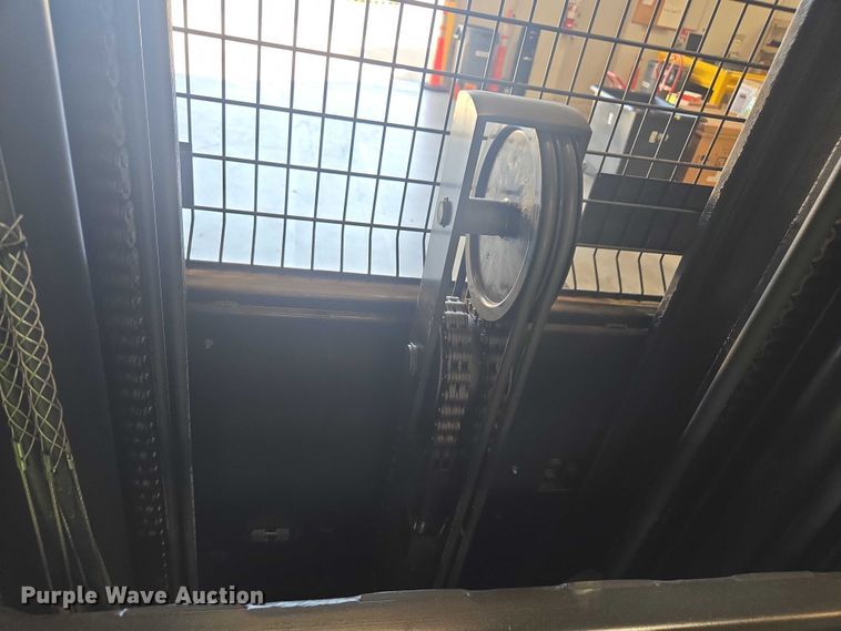 image for item FB9469 2016 Crown SP3520-30 order picker