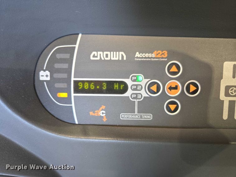 image for item FB9469 2016 Crown SP3520-30 order picker