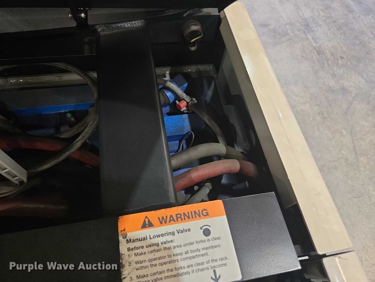 image for item FB9469 2016 Crown SP3520-30 order picker