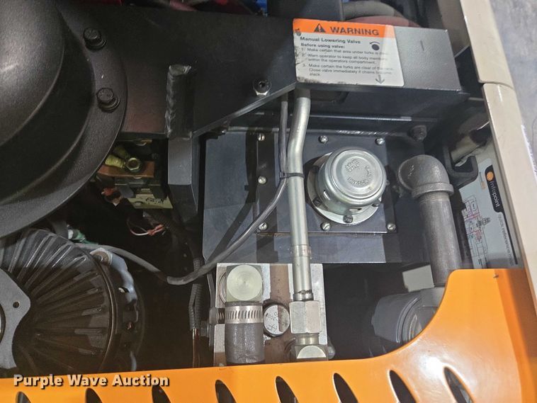 image for item FB9469 2016 Crown SP3520-30 order picker