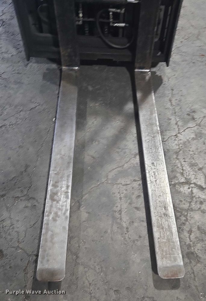 image for item FB9470 2017 UniCarriers CFS40 forklift