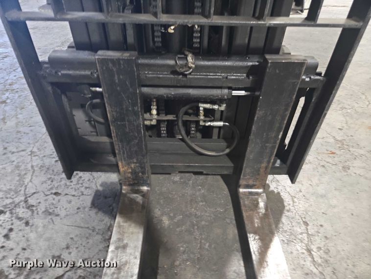 image for item FB9470 2017 UniCarriers CFS40 forklift