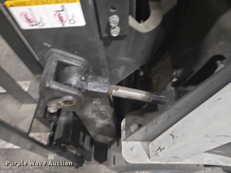 image for item FB9470 2017 UniCarriers CFS40 forklift