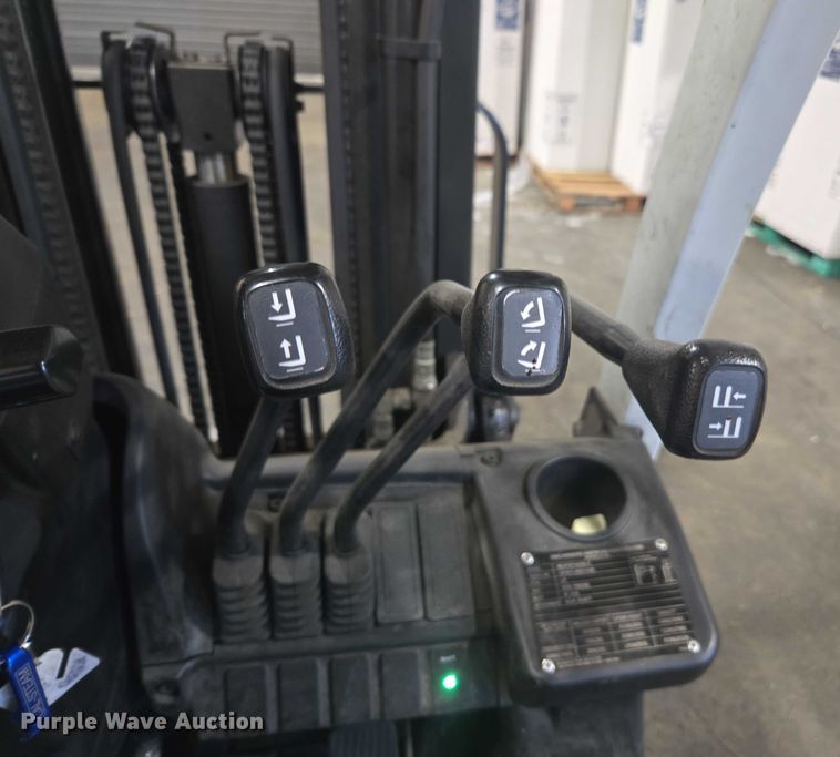 image for item FB9470 2017 UniCarriers CFS40 forklift