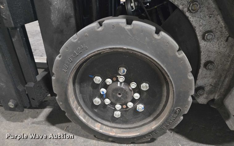 image for item FB9470 2017 UniCarriers CFS40 forklift