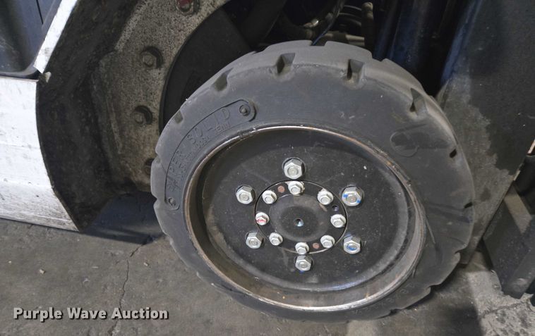 image for item FB9470 2017 UniCarriers CFS40 forklift