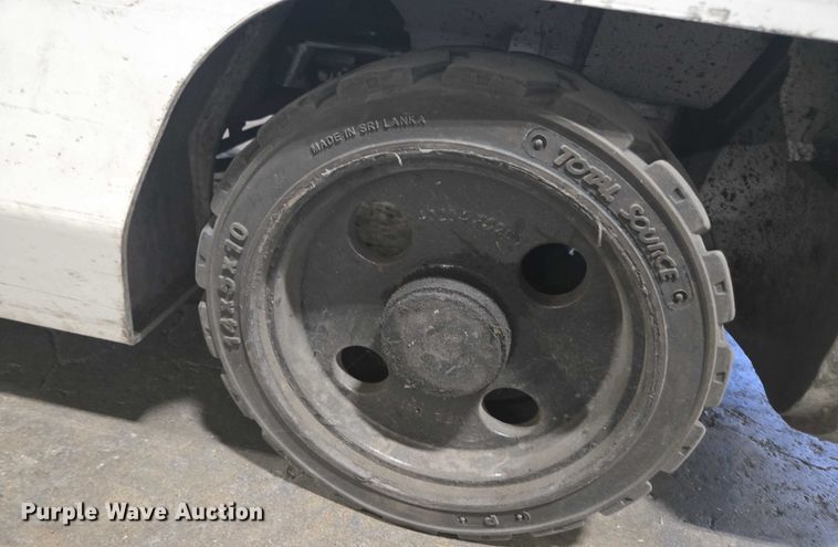 image for item FB9470 2017 UniCarriers CFS40 forklift