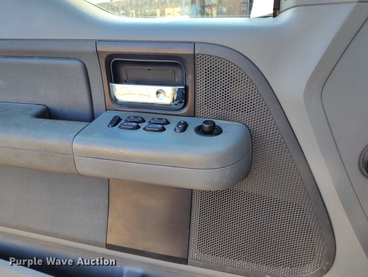 image for item IP9654 2008 Ford F150 SuperCab pickup truck