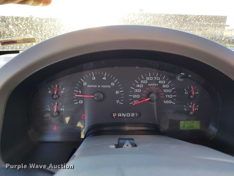 image for item IP9654 2008 Ford F150 SuperCab pickup truck