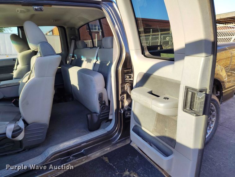 image for item IP9654 2008 Ford F150 SuperCab pickup truck