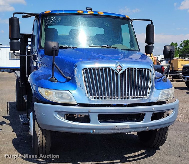 image for item IP9659 2012 International 4300 DuraStar flatbed truck